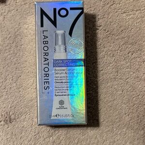 No7 Laboratories Dark Spot Correcting Booster Serum - Silver